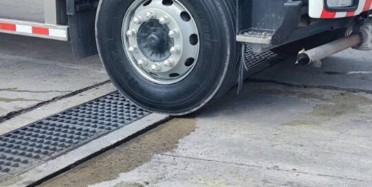 ซ่อมถนนทรุด ซ่อมคอนกรีตแตกร้าว ถนนทรุด